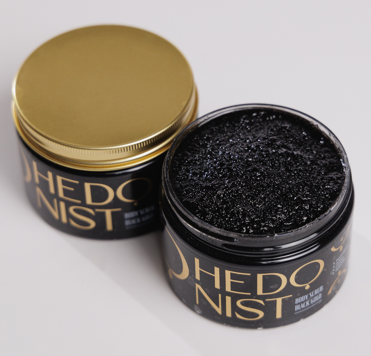 Черный скраб для тела с коллагеном "Black gold" от HEDONIST