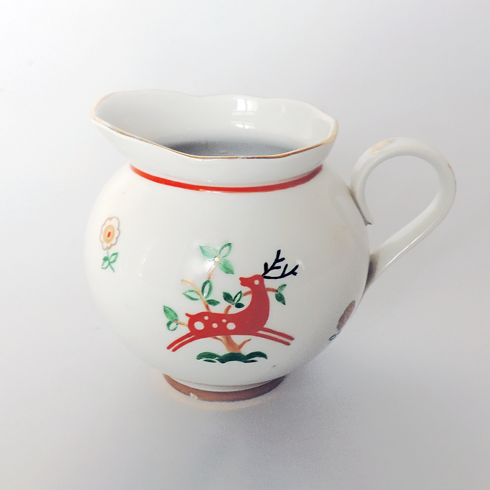 Чайник из сервиза «Северный». 1958 год, ЛФЗ. Автор формы «Круглый» Серафима Евгеньевна Яковлева, автор росписи Валентина Львовна Сажина