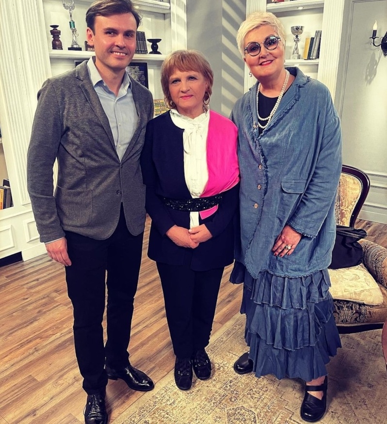 Любовь Полехина с сыном на передаче у Татьяны Устиновой. 