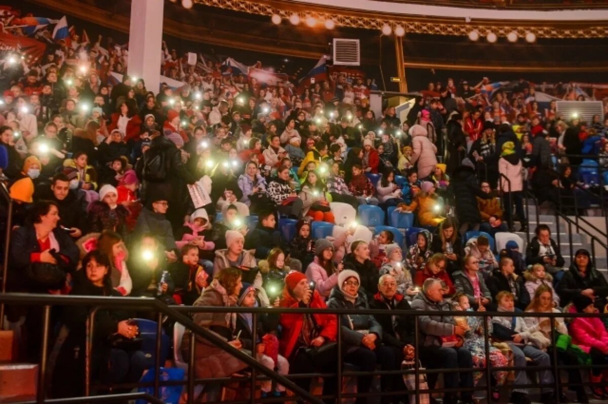    Губернатор Забайкалья пригласил на ёлку девочку из Кыры