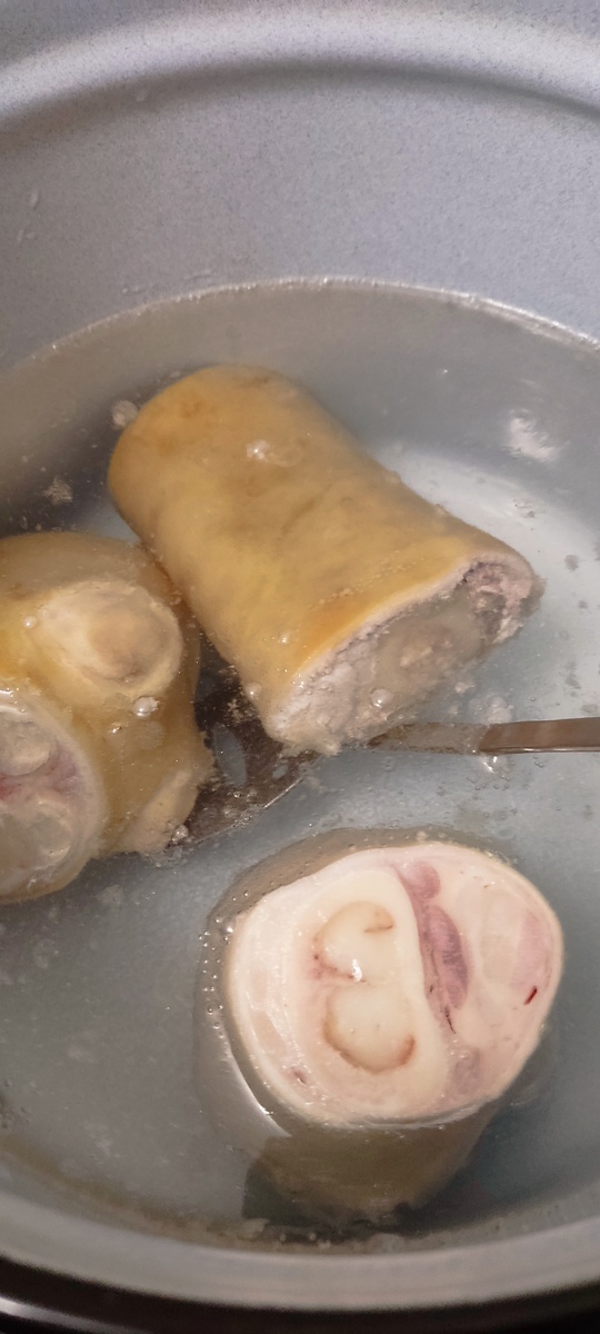 Говяжья ножка. 