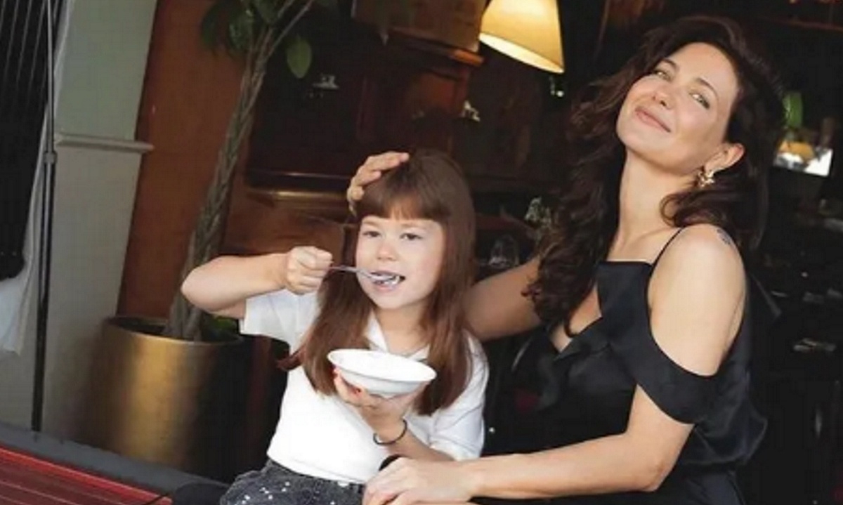 Екатерина Климова с дочкой Беллой. Фото: соцсети