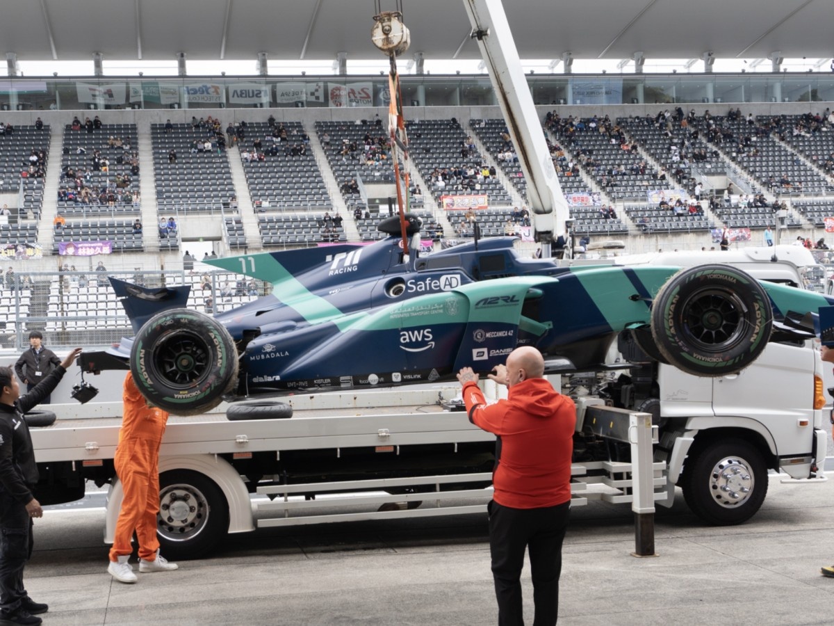    Суперболид с ИИ вместо водителя не справился с управлением на трассе