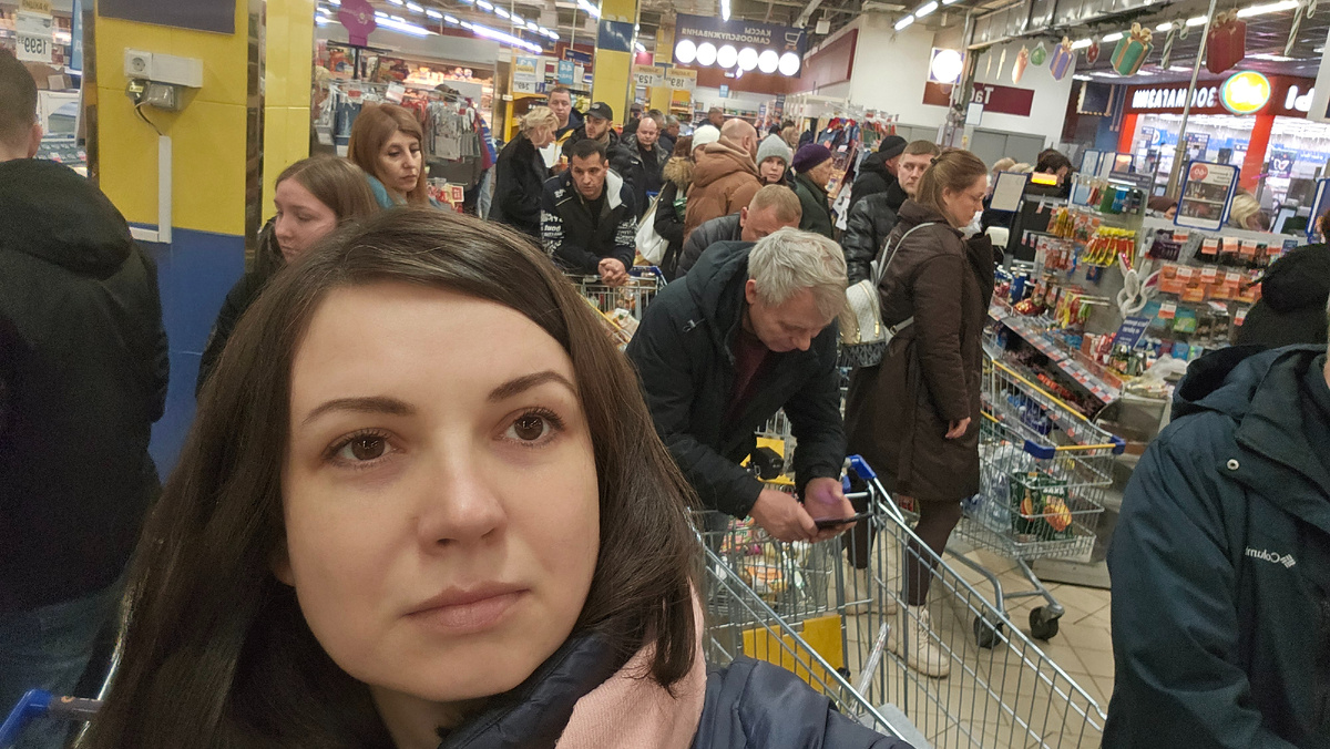 Очередь на кассе в Ленте