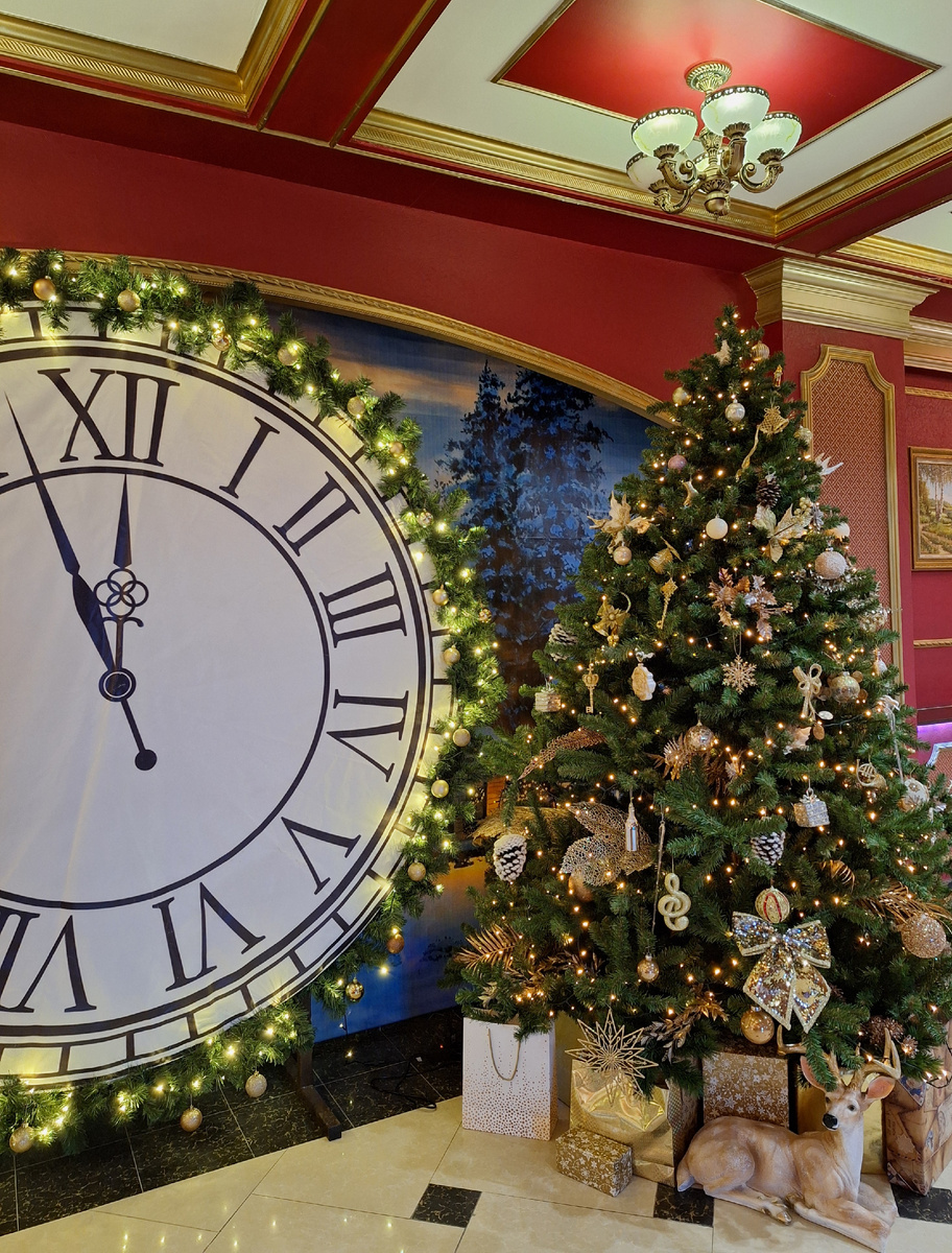 Фотозона и оформление вестибюля в гостинице " У Святого Озера"