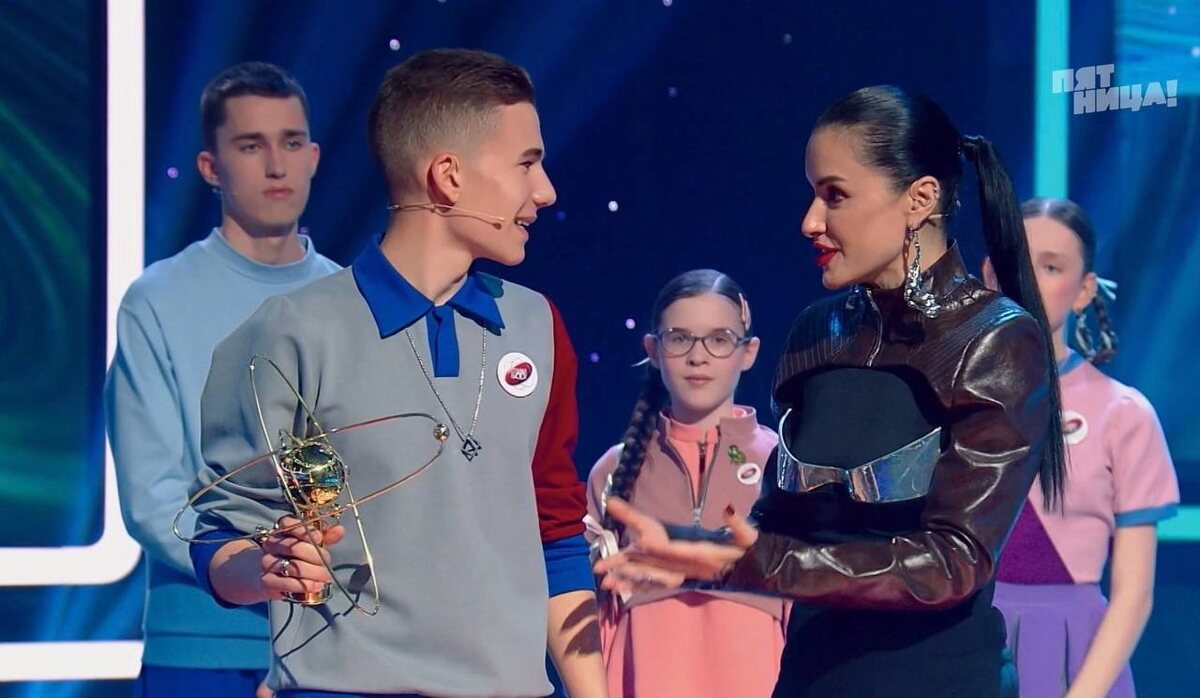 Ученик Ольги Сосиной - Павел Андриенко победитель суперфинала телевизионного проекта "Умнее всех" на телеканале "Пятница" с Тиной Канделаки 