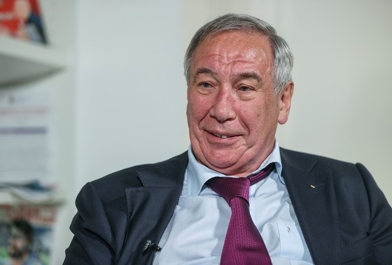    Шамиль Тарпищев