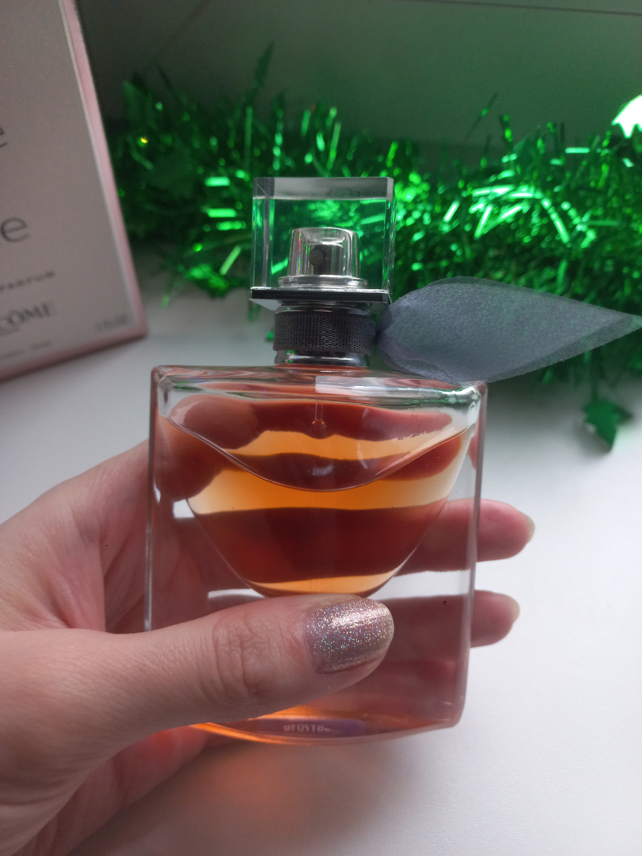 Узнаваемый флакон!