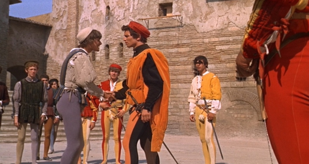 Монтекки и Капулетти в фильме "Ромео и Джульетта" (1968 г.) Кадр из фильма.