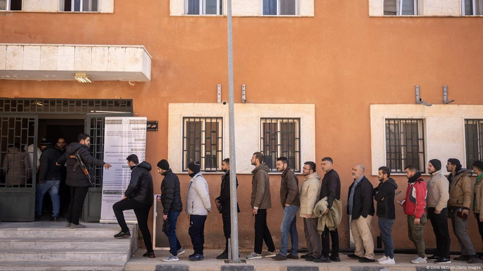 До недавнего конфликта алавиты Латакии стояли в очереди в Центр примирения