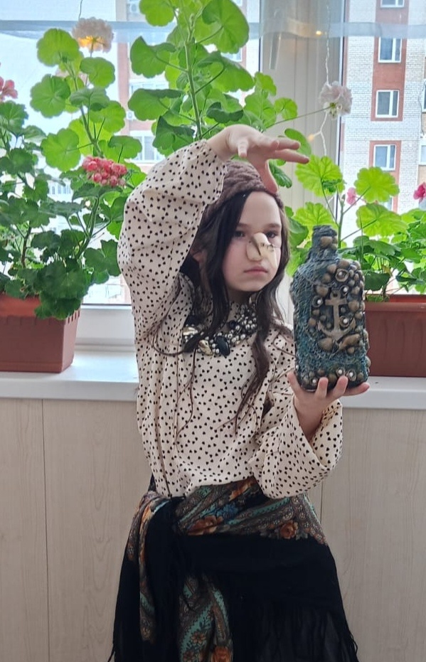 Большой он такой и вонючий))