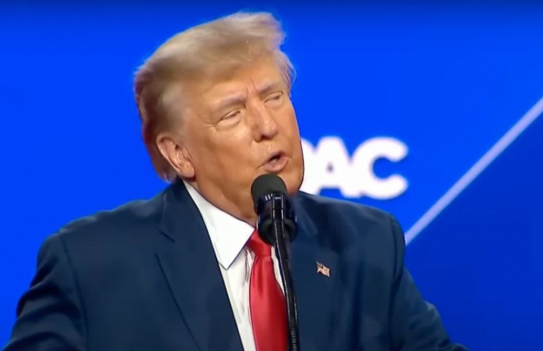    Выступление Дональда Трампа на Конференции консервативных политических действий (CPAC). Скриншот эфира.