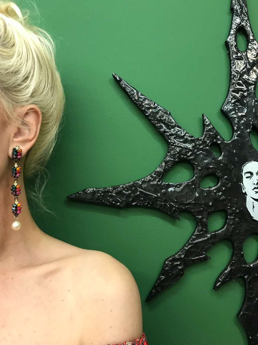 Божена Николь Войцешевска Российская певица, автор песен, продюсер, актриса.