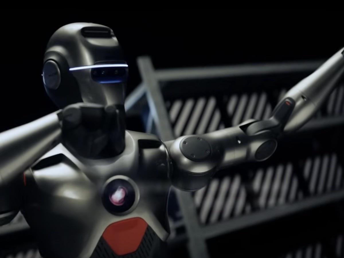    Гибкий робот PM01 умеет скручиваться на 320 градусов [ВИДЕО]