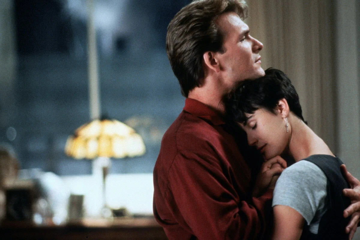 Кадр из фильма «Привидение» (1990)