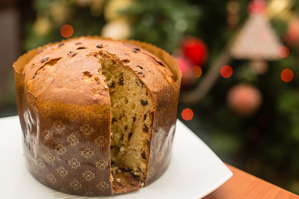 Панеттоне (итал. panettone)