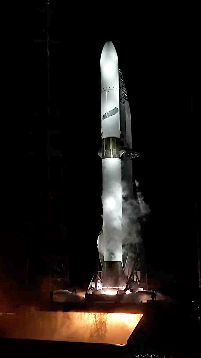 Наземные огневые испытания ракеты-носителя New Glenn, фото Blue Origin