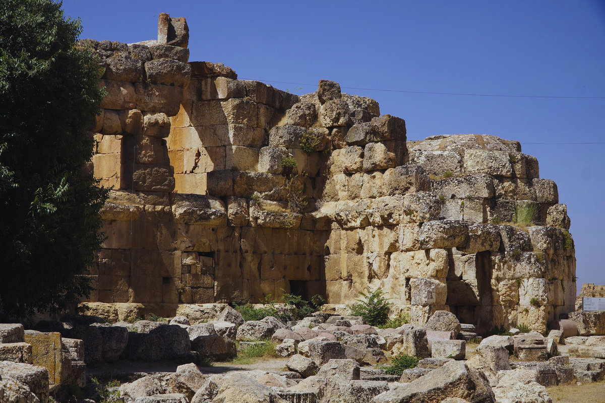 Многотонные блоки Баальбека