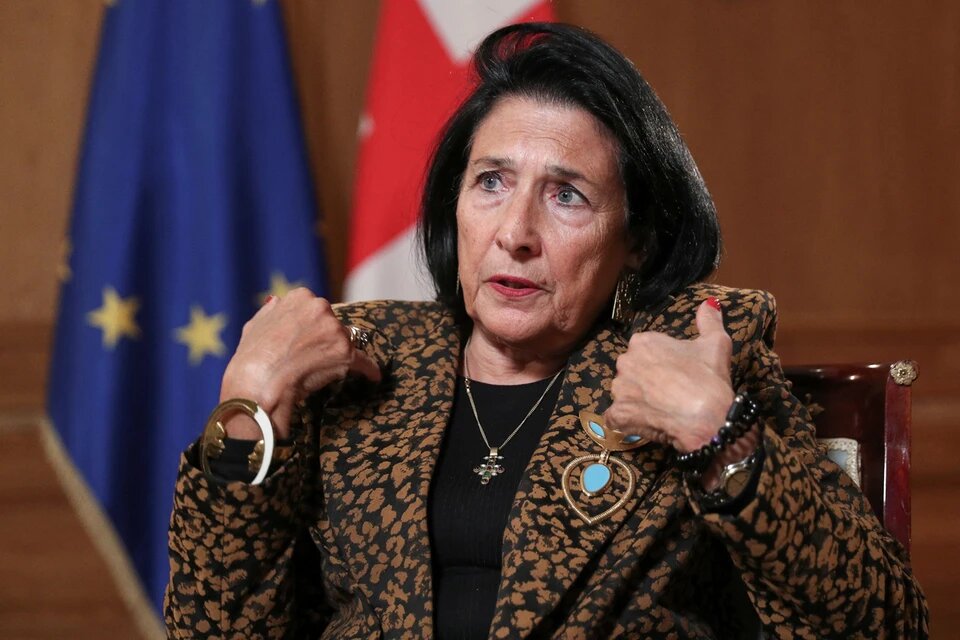 Зурабишвили сбежала...