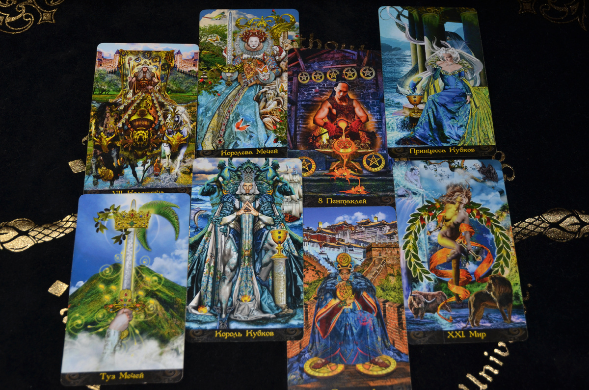 Таро расклад: О чем мужчина молчит?