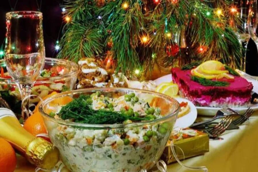 Салаты. Новогодний стол www.flickr.com   📷