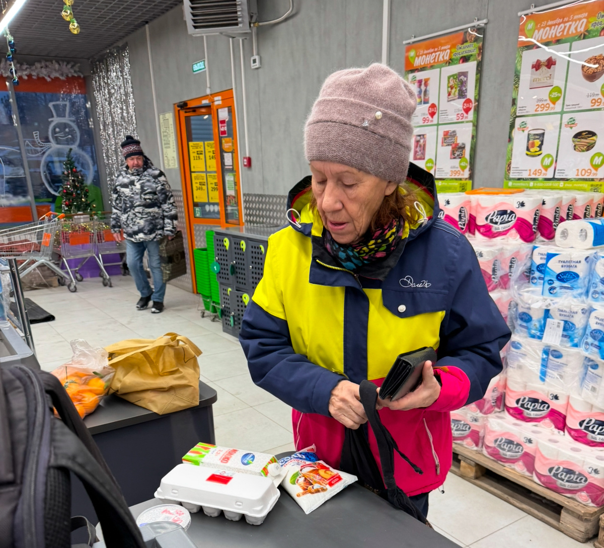 Сегодня утром. В магазине...