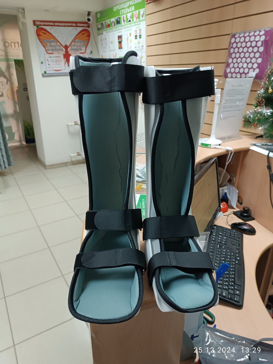 Ортезы в магазине.