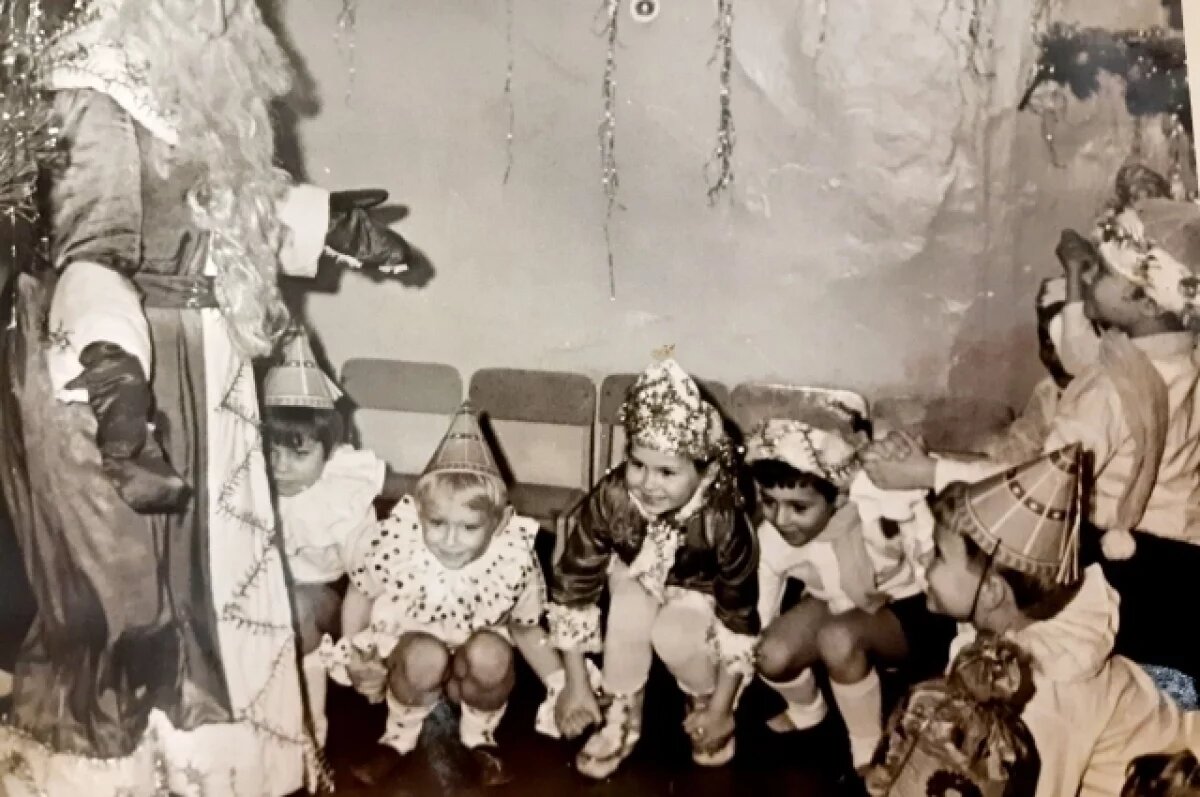    Спецназовец и Ёлочка.