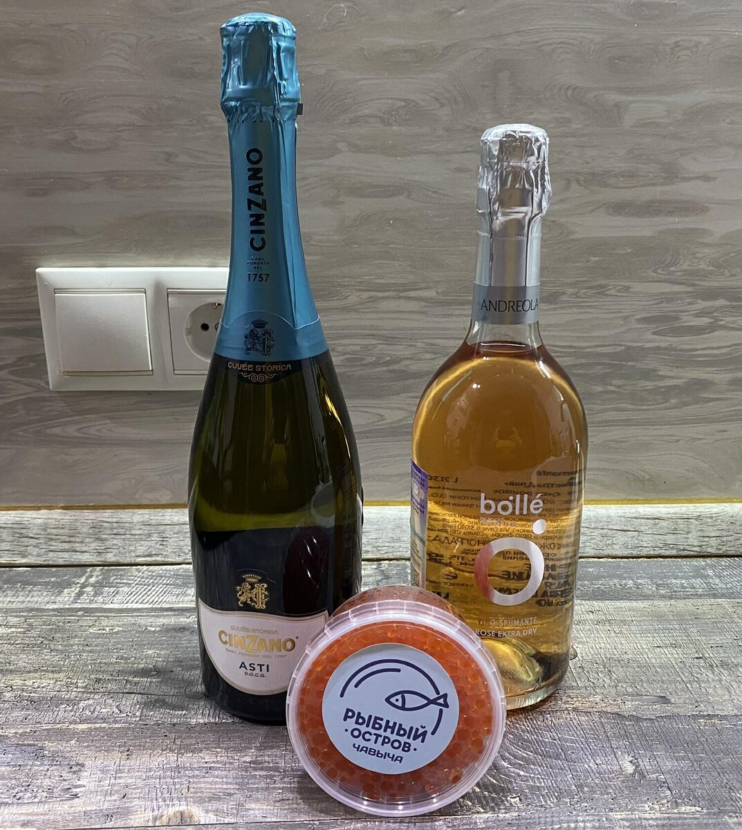 Традиционные атрибуты новогоднего стола. Фото автора