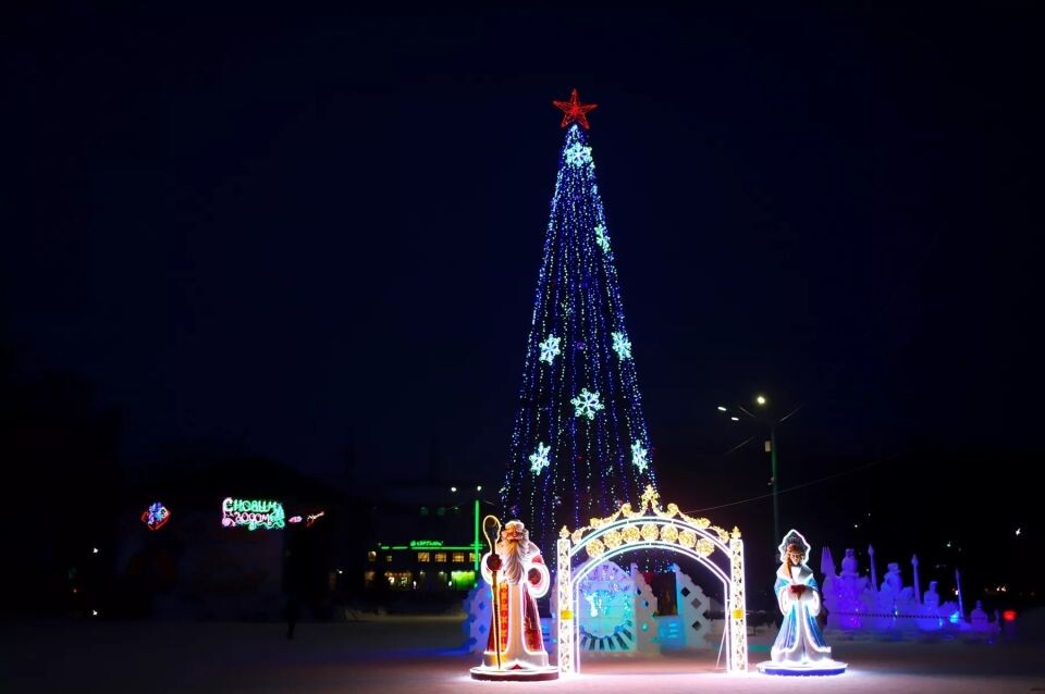    Новогодний Бийск . Источник: Сергей Кулыгин/"Бийский рабочий"