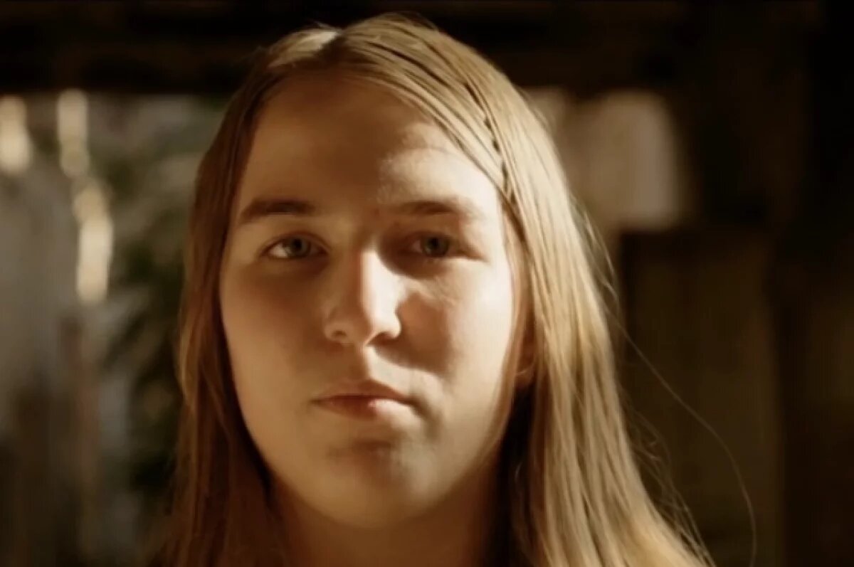    Попавшая в базу «Миротворца» школьница из ЛНР обратилась к военным ВС РФ