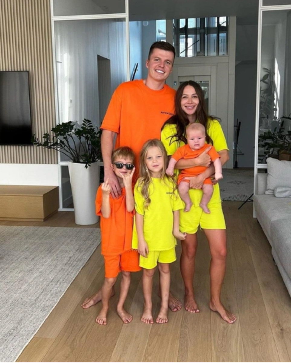 Счастливые, довольные Чекалины...до всех неприятных событий 2024