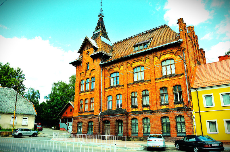 Воинская часть в немецком здании в Гвардейске.