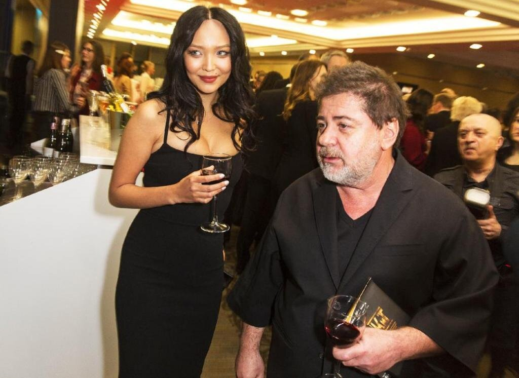 Александр Цекало в 2024 гоуд развелся с Дариной Эрвин