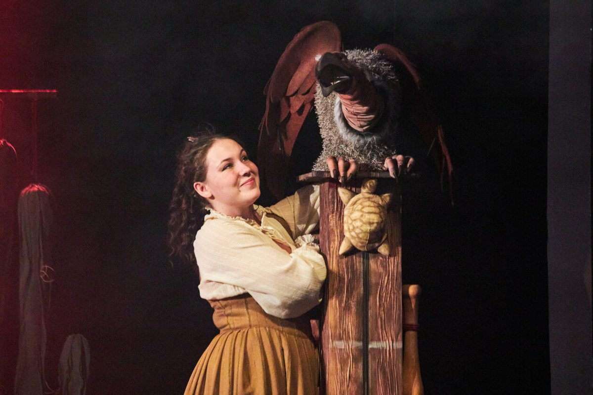 Артист театра кукол должен обладать выносливостью, терпением, хорошей памятью
Фото: театр кукол «Аистёнок»