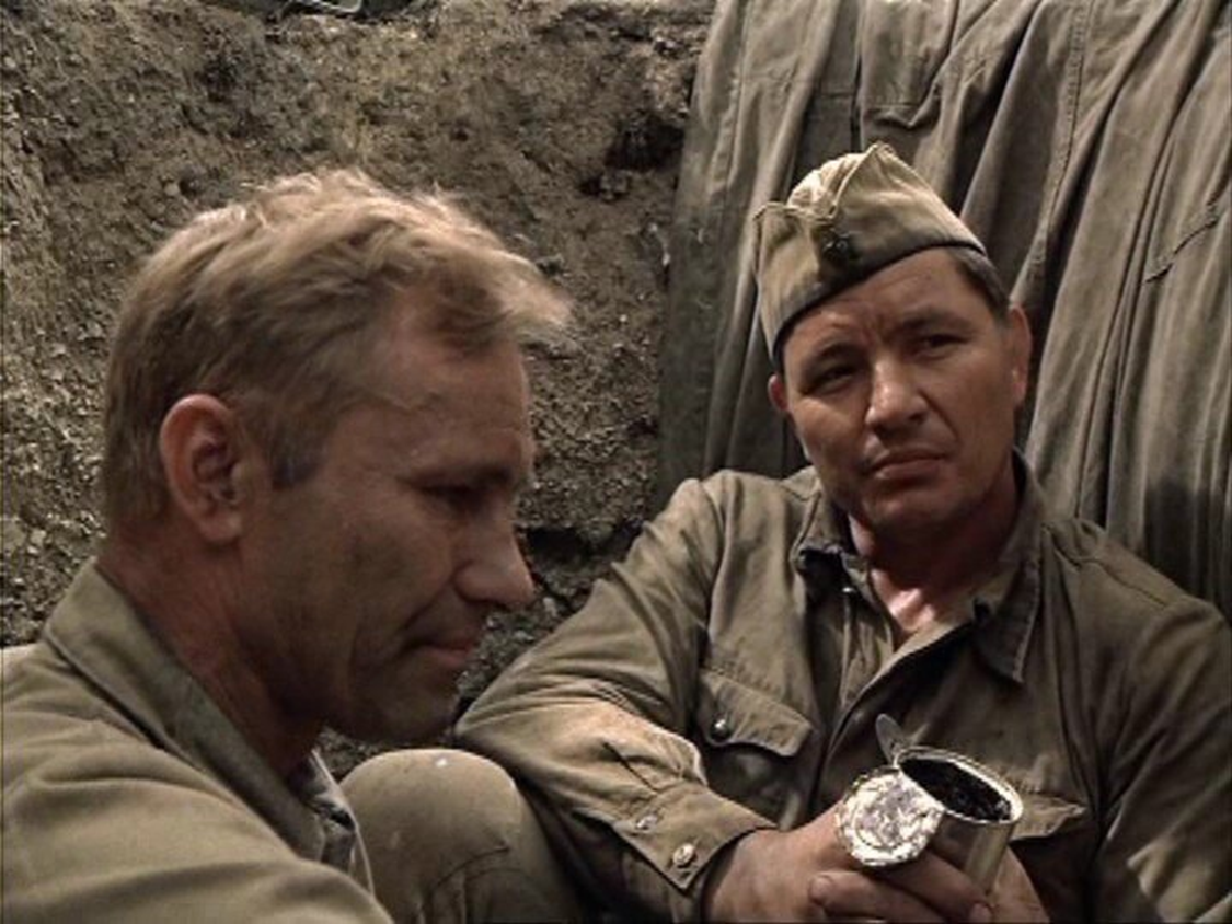С В. Шукшиным в фильме "Они сражались за Родину", 1974 год