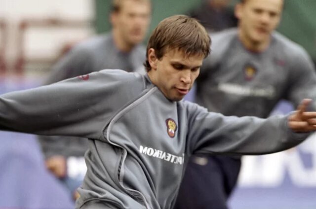    Экс-футболист сборной России Алексей Бугаев. Досье