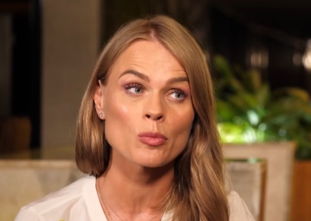    Поляки встретили львовскую ведущую Фреймут оскорблениями и криками «Слава Путину!»