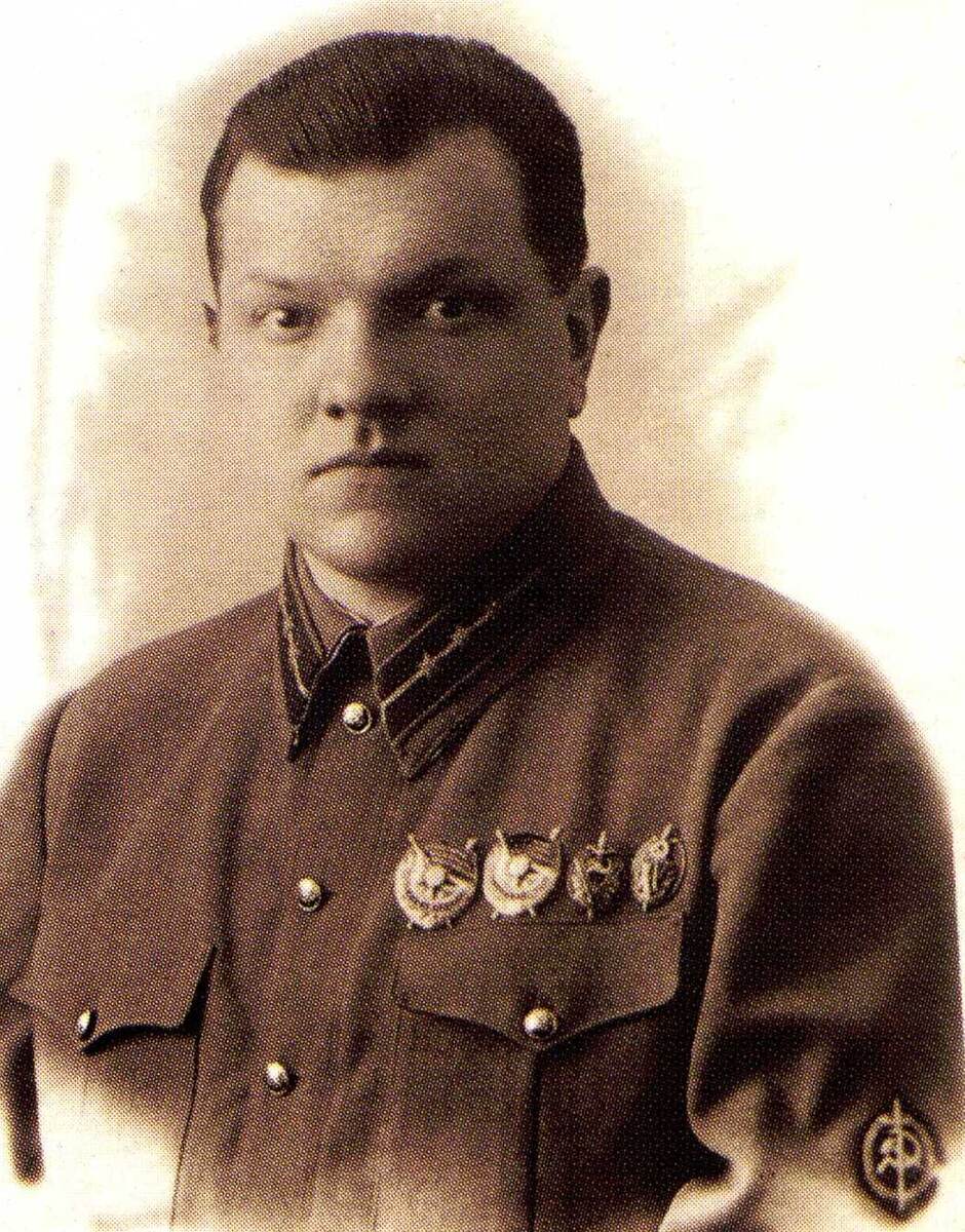 Николаев-Журид Николай Галактионович. Несмотря на то что на высоких постах Николаев-Журид пробыл не так долго, он успел основательно отметиться сразу в нескольких репрессивных мероприятиях: зачистке командного состава РККА как шеф Особого отдела и т.н. «национальных операциях» против ряда этнических меньшинств в качестве шефа КРО.

Вместе с остальными выдвиженцами Ежова попал в опалу после его смещения и был расстрелян в 1940 году.