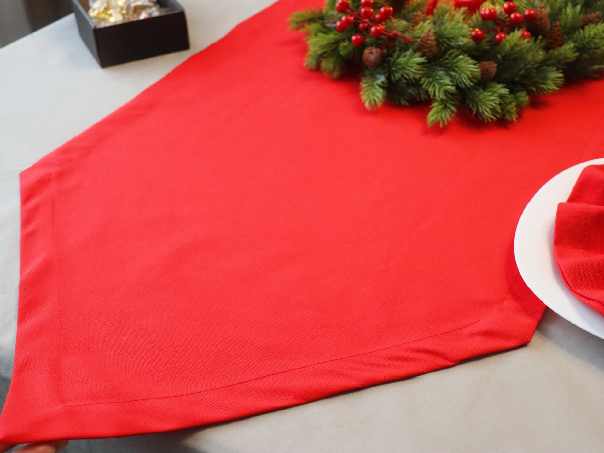 Артикул 19396520. На момент написания статьи дорожку в красном цвете раскупили, но она есть в других цветах. Цена - около 1000 рублей