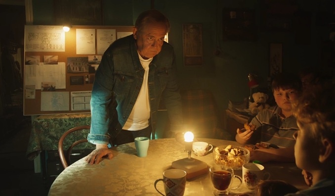 Содержание всех серий сериала "Артист с большой дороги" (2024) на канале Россия-1. Чем закончится последняя серия?