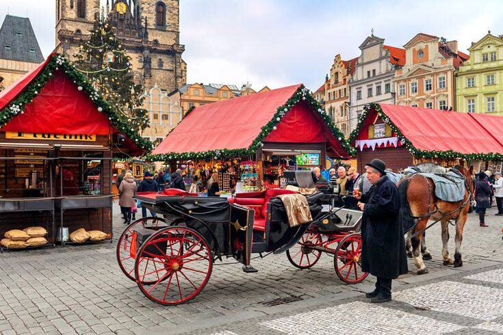 Ярмарка на Староместской площади . Фото Pintrest.