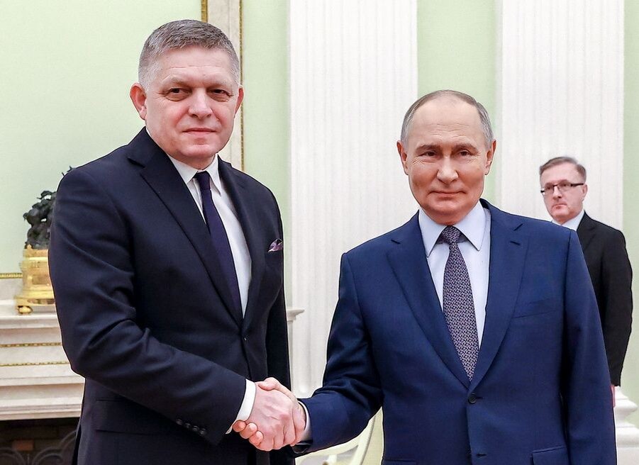    Владимир Путин и премьер-министр Словакии Роберт Фицо во время встречи в Кремле / Источник: © Артем Геодакян/ТАСС