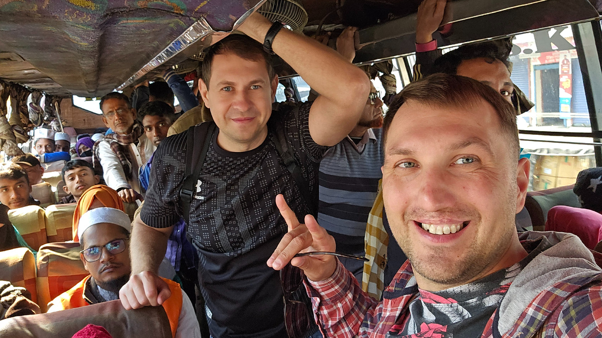 мы в бенгальском автобусе