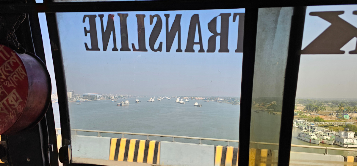 едем по мосту через Рупша