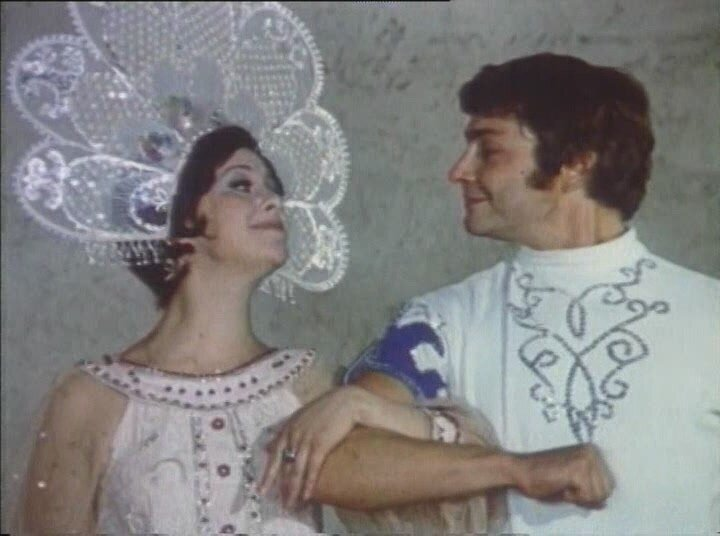 Всеволод Абдулов и Йола Санько. Фото со съемок к/ф "Цирк зажигает огни", 1971 год. Фото отсюда https://vk.com/vo_abdulov
