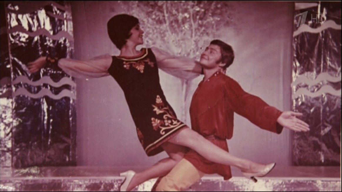 Всеволод Абдулов и Йола Санько. Фото со съемок к/ф "Цирк зажигает огни", 1971 год. Фото отсюда https://vk.com/vo_abdulov