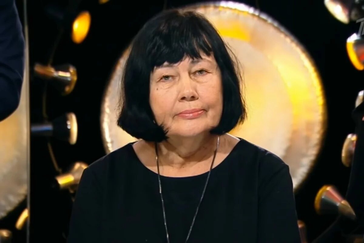    Учитель из Дедовичей поучаствовала в финальной игре года «Что? Где? Когда?»