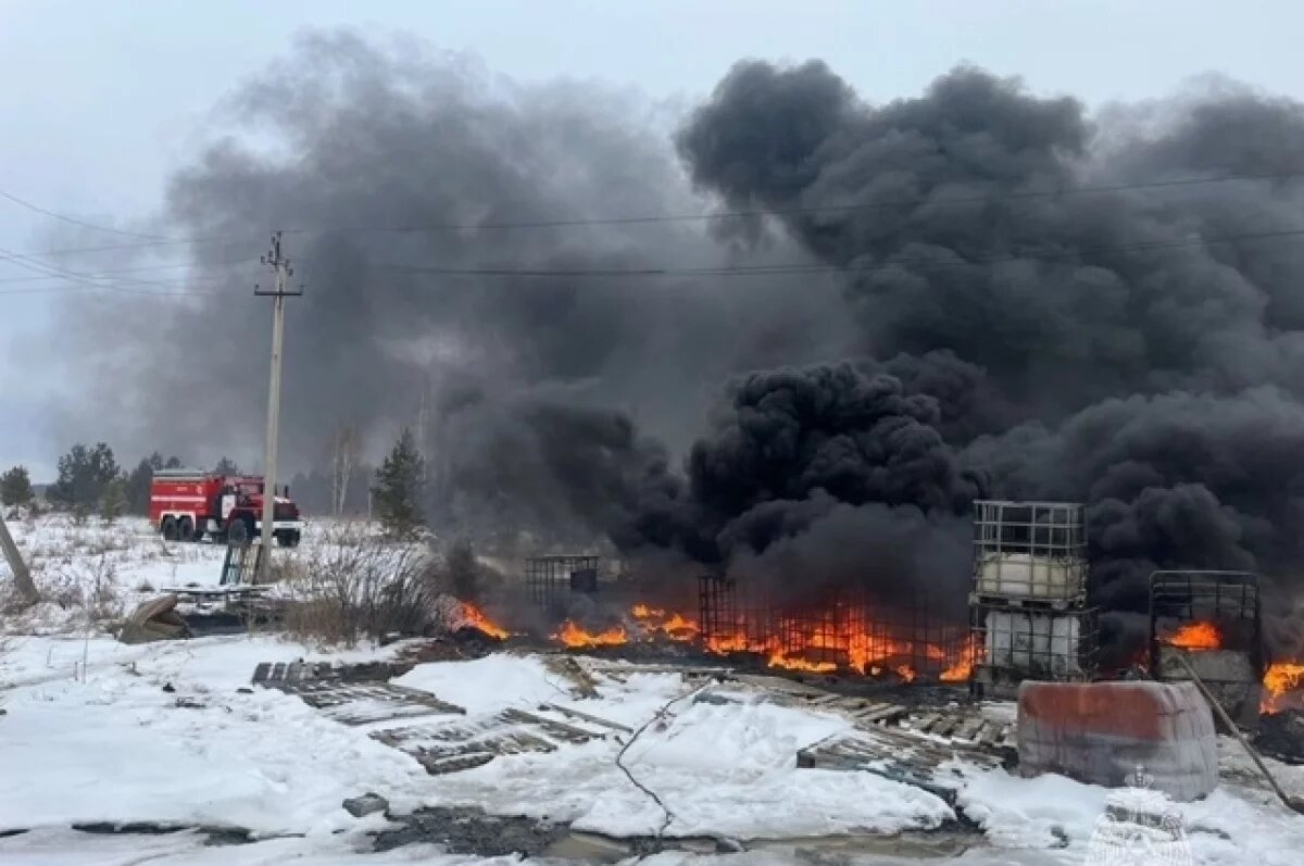    Сразу два пожара вспыхнули в автосервисах Челябинской области