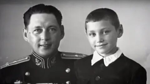 Володя Коренев с папой